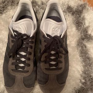 Adidas gazelle sneakers